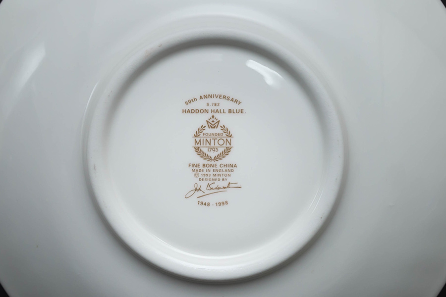 ミントン ハドンホールブルー ティーカップ＆ソーサー（50周年記念）