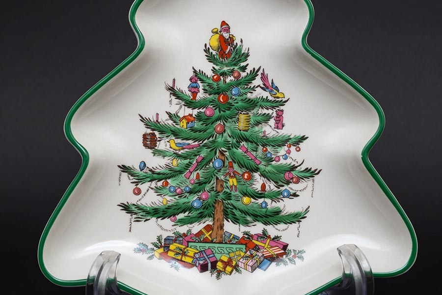 超美品の spode スポードクリスマスツリーchristmas限定柄大判プレート32cm 食器 - ip.psd.ku.ac.th