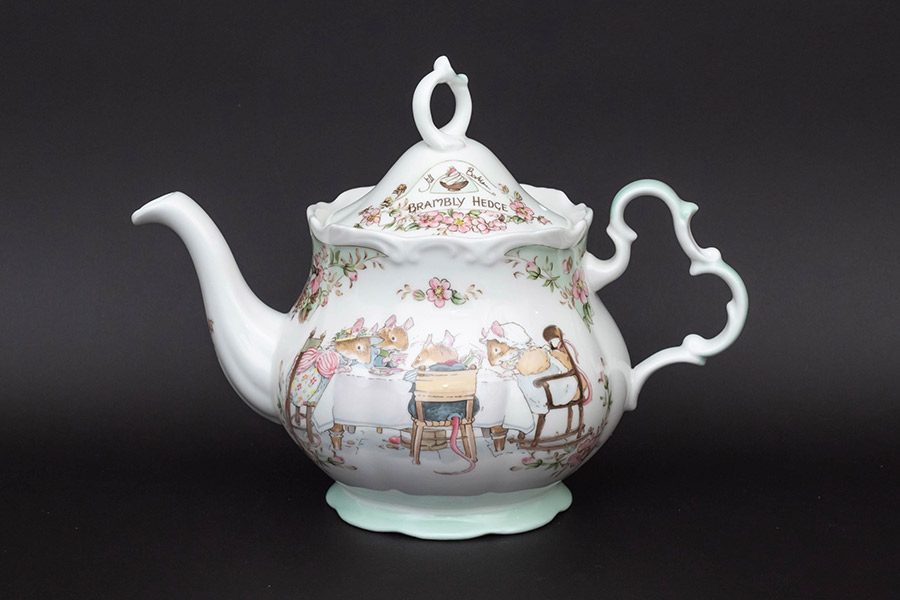 Royal Doulton ブランブリーヘッジ ティーポット ロイヤルドルトン