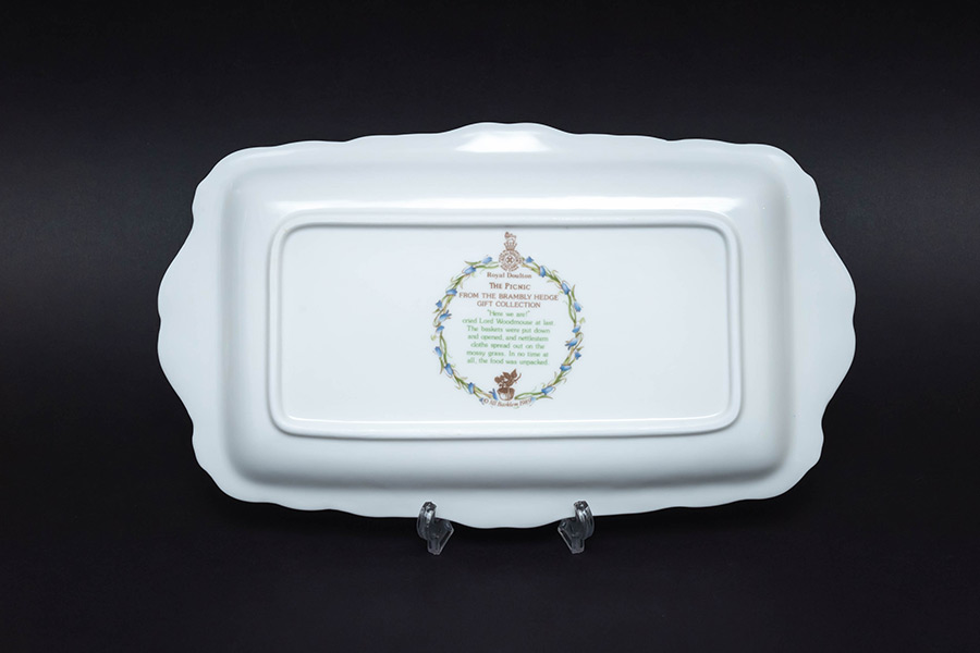 最新アイテム ロイヤルドルトン ブランブリーヘッジ ピクニック サンドイッチトレイ 長皿 食器