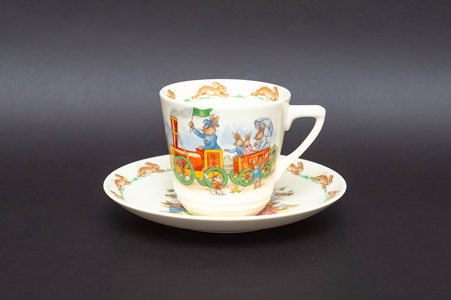 ROYAL DOULTON カップ\u0026ソーサー バニキンズ | hartwellspremium.com