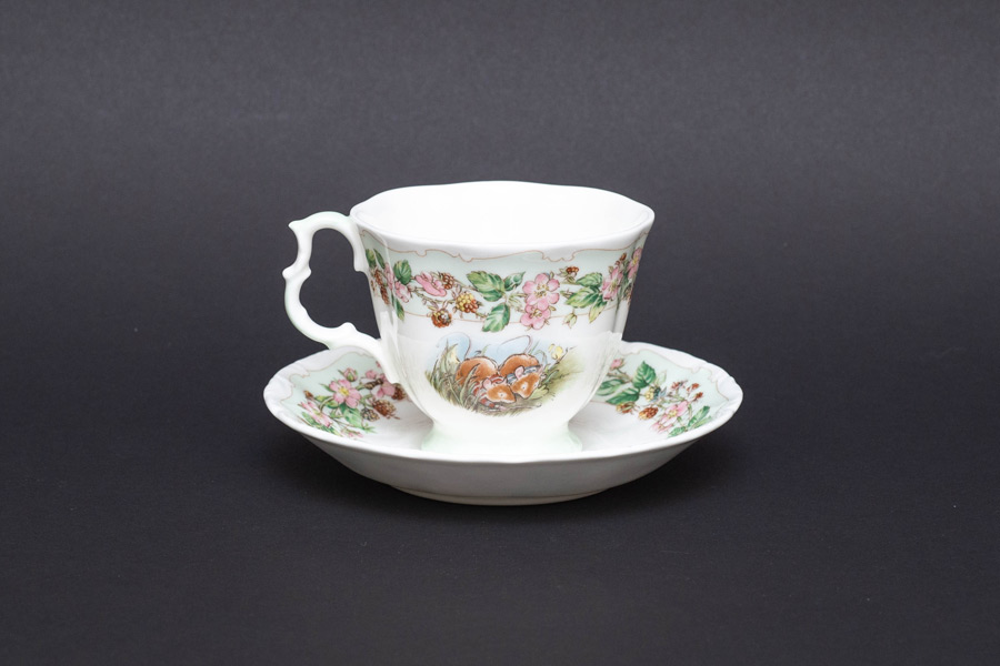 桜瑪瑙 RoyalDoulton BRAMBLY HEDGEティーカップ&ソーサー - 通販