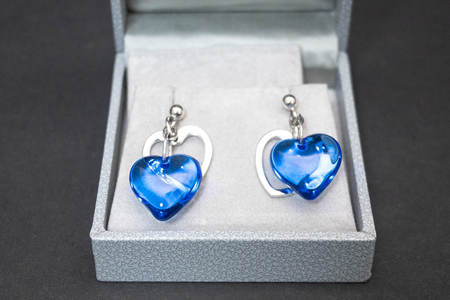 ラリック ハート（ブルー） 二連ピアス