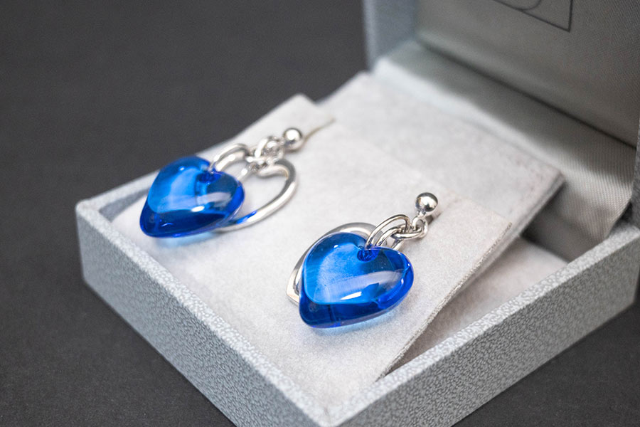 ラリック ハート（ブルー） 二連ピアス