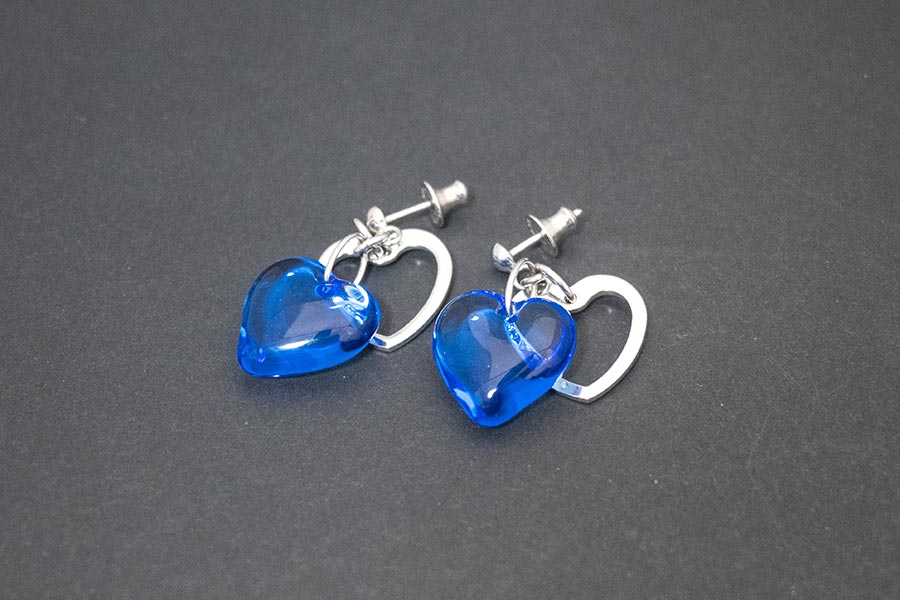 ラリック ハート（ブルー） 二連ピアス